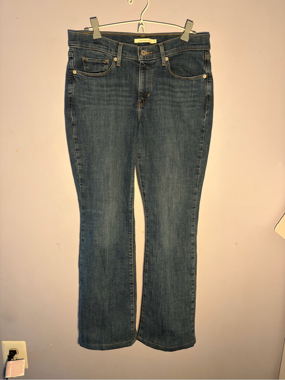 Levi's Women's Medium Dark Blue Bootcut Jeans